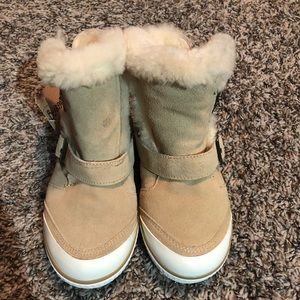 Bear paw boots